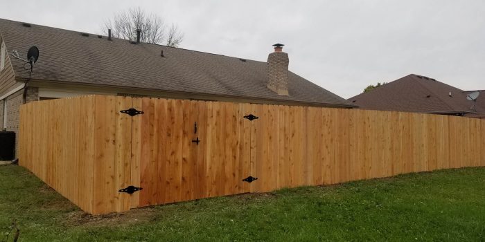 Meyer_Fence_Wood3 - Richmond Exteriors